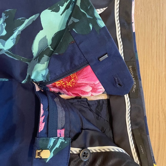 Banana Republic Avery Blue Floral Capri 00 Petite - Picture 6 of 7